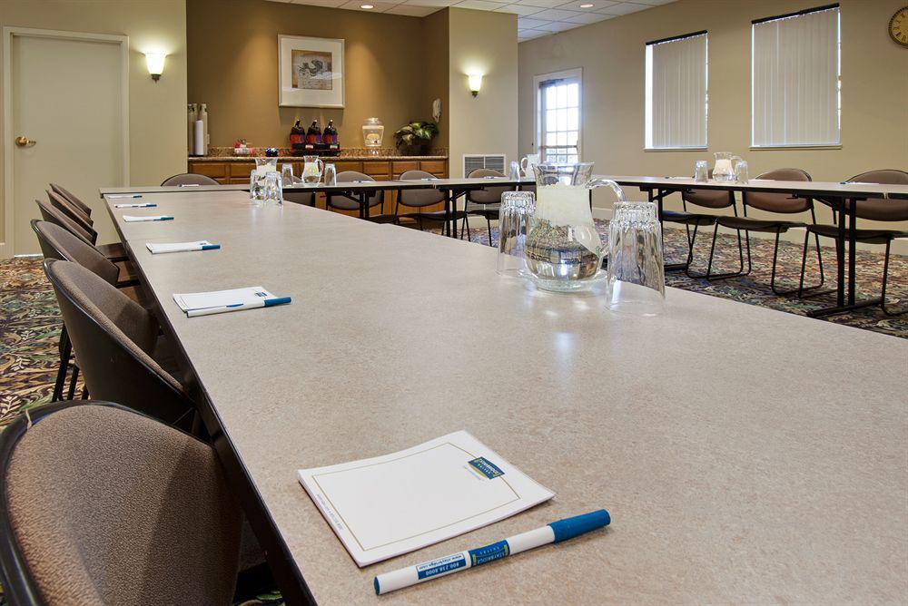 Staybridge Suites Lincoln I-80, An Ihg Hotel Facilities photo