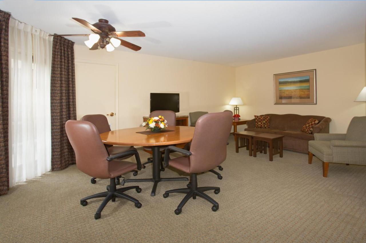 Staybridge Suites Lincoln I-80, An Ihg Hotel Exterior photo