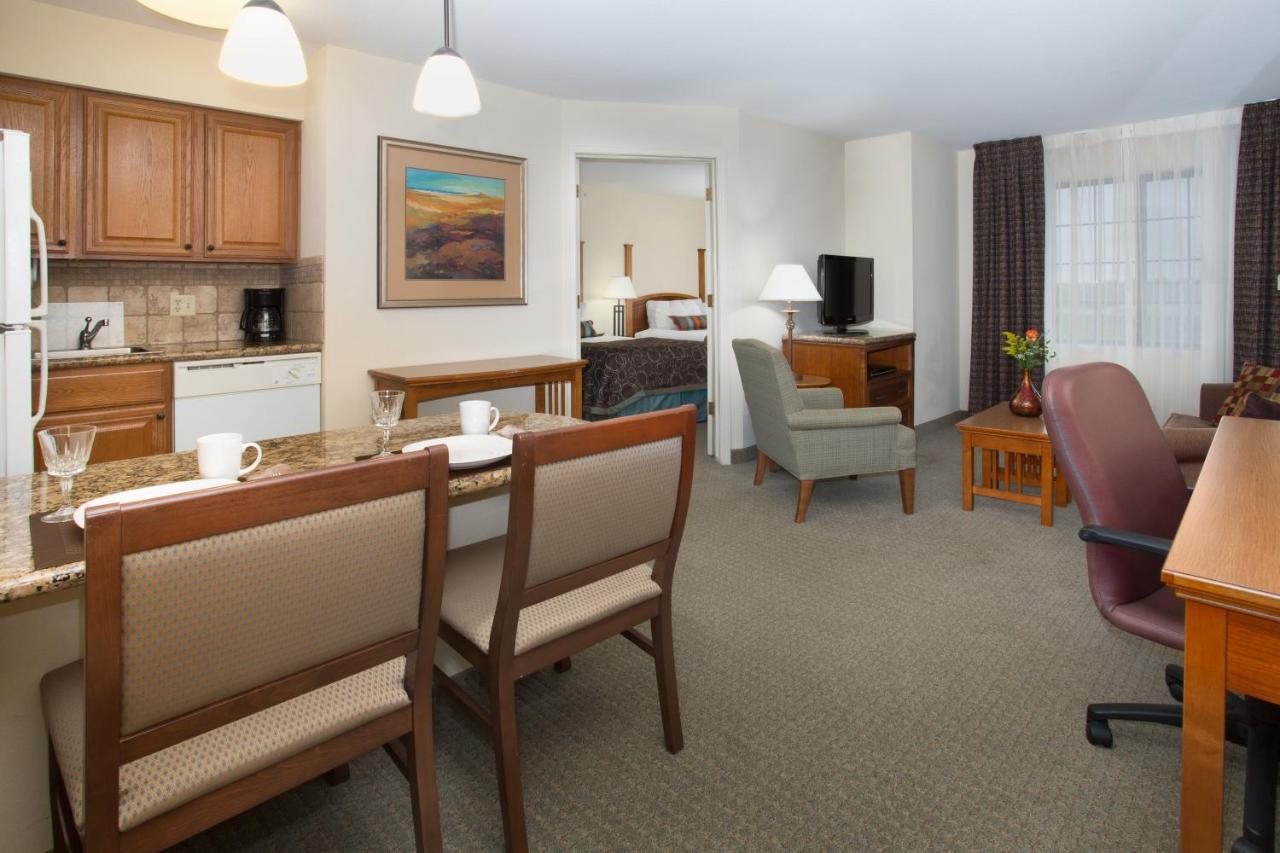 Staybridge Suites Lincoln I-80, An Ihg Hotel Exterior photo